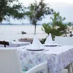Brugor Mobil Homes Lavanda Vakantiepark Orebić