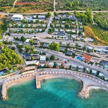 Πάρκο διακοπών Brugor Mobil Homes Lavanda Orebić