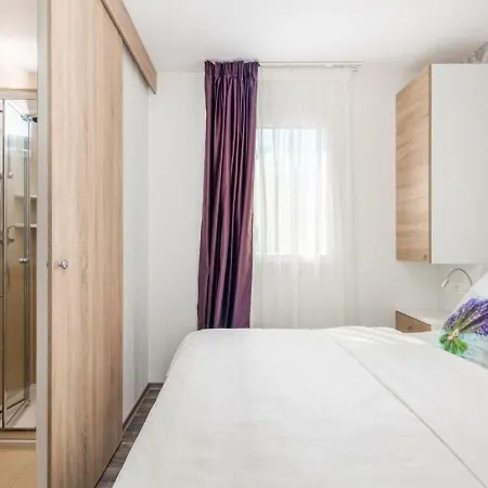פארק נופש Brugor Mobil Homes Lavanda *